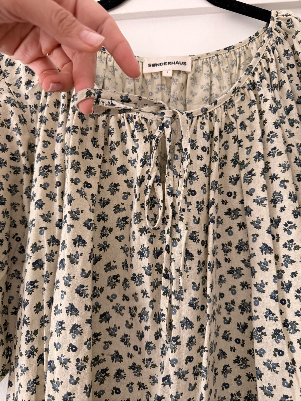Sonderhaus LAWN DRESS IN BLACKBERRY FLORAL (S) - Picture 8 of 10